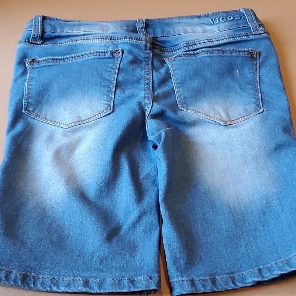 Vigoss The Jagger bermuda girls embellished denim shorts. Preowned size 12 - Picture 6 of 10